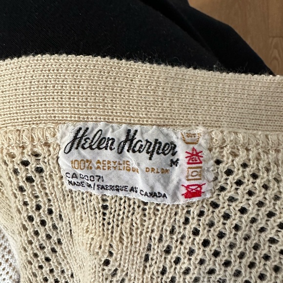 Women's Cream Knit Vest - Picture 3 of 3